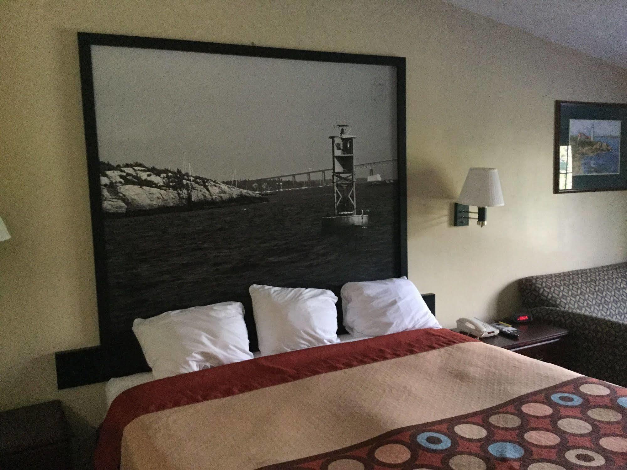 Super 8 By Wyndham West Greenwich/Providence Exteriör bild